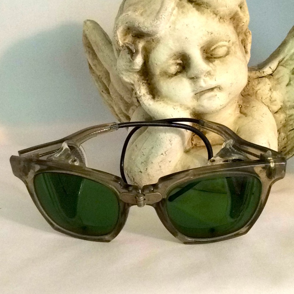 STEAMPUNK STYLE Vintage Folding Welders Goggles